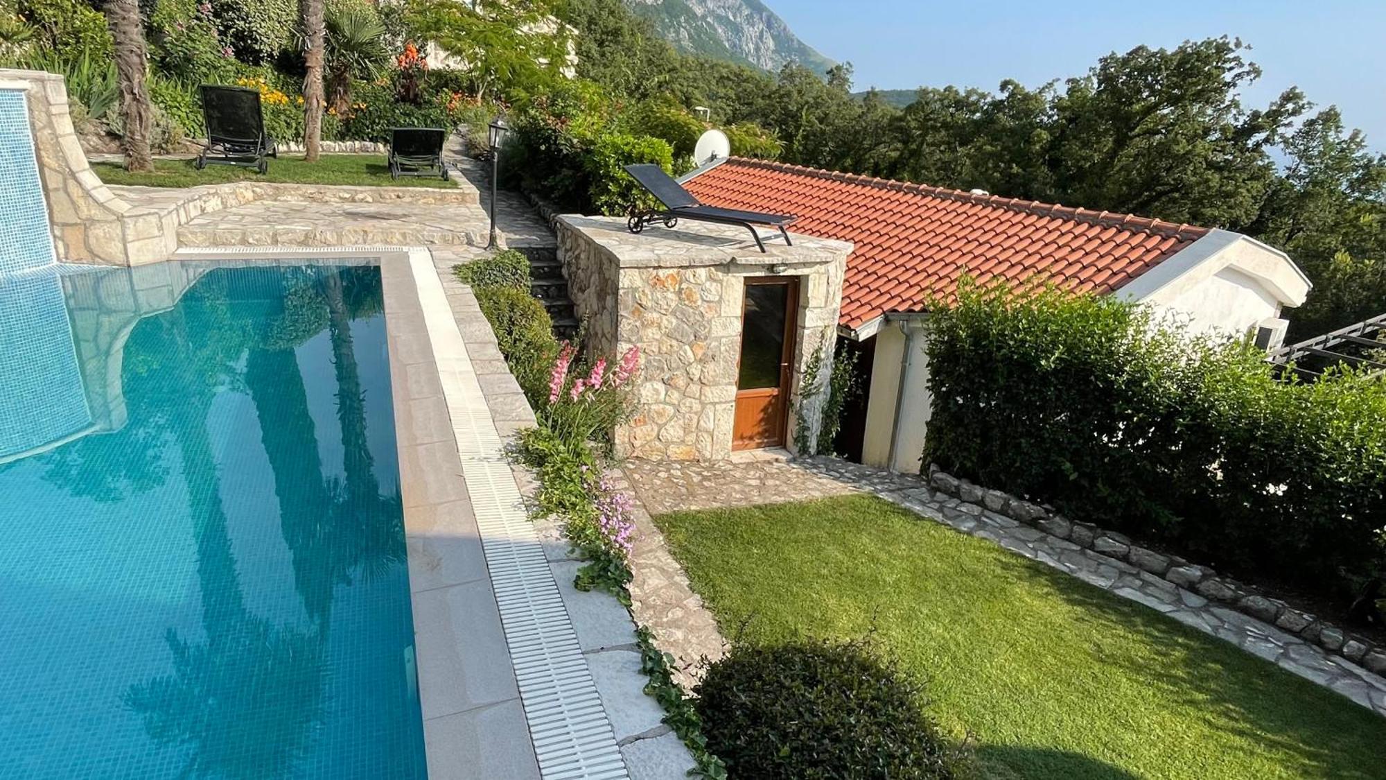 House In The Mountains Near בודווה מראה חיצוני תמונה